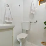 Three Bedroom With Pool Drniš