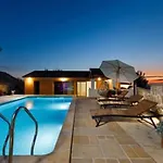 Casa de Férias Three Bedroom With Pool