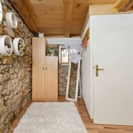 Three Bedroom With Pool Prázdninový dům Trbounje