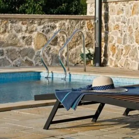 Three Bedroom With Pool * Trbounje