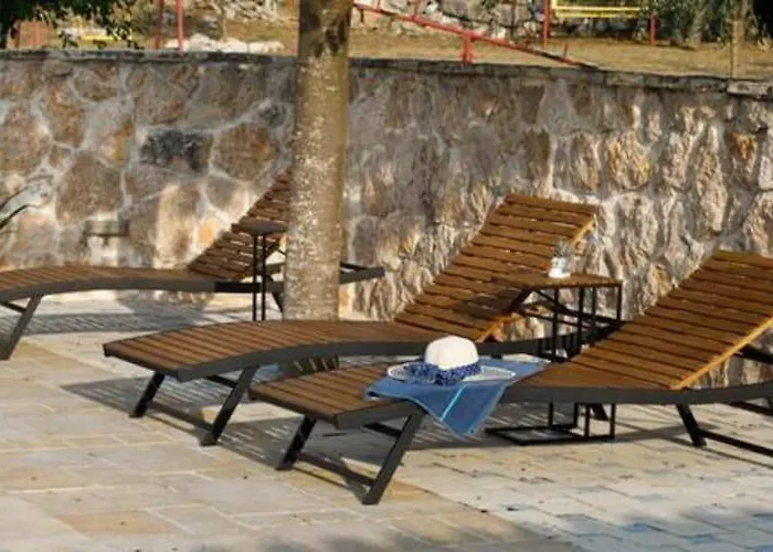 Three Bedroom With Pool 度假居